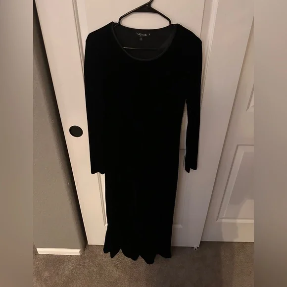 My Michelle | Dresses | My Michelle Black Velvet Stretch Long Length Dress  Scope Neck Size M | Poshmark